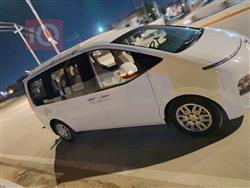 هيونداي ستاريا